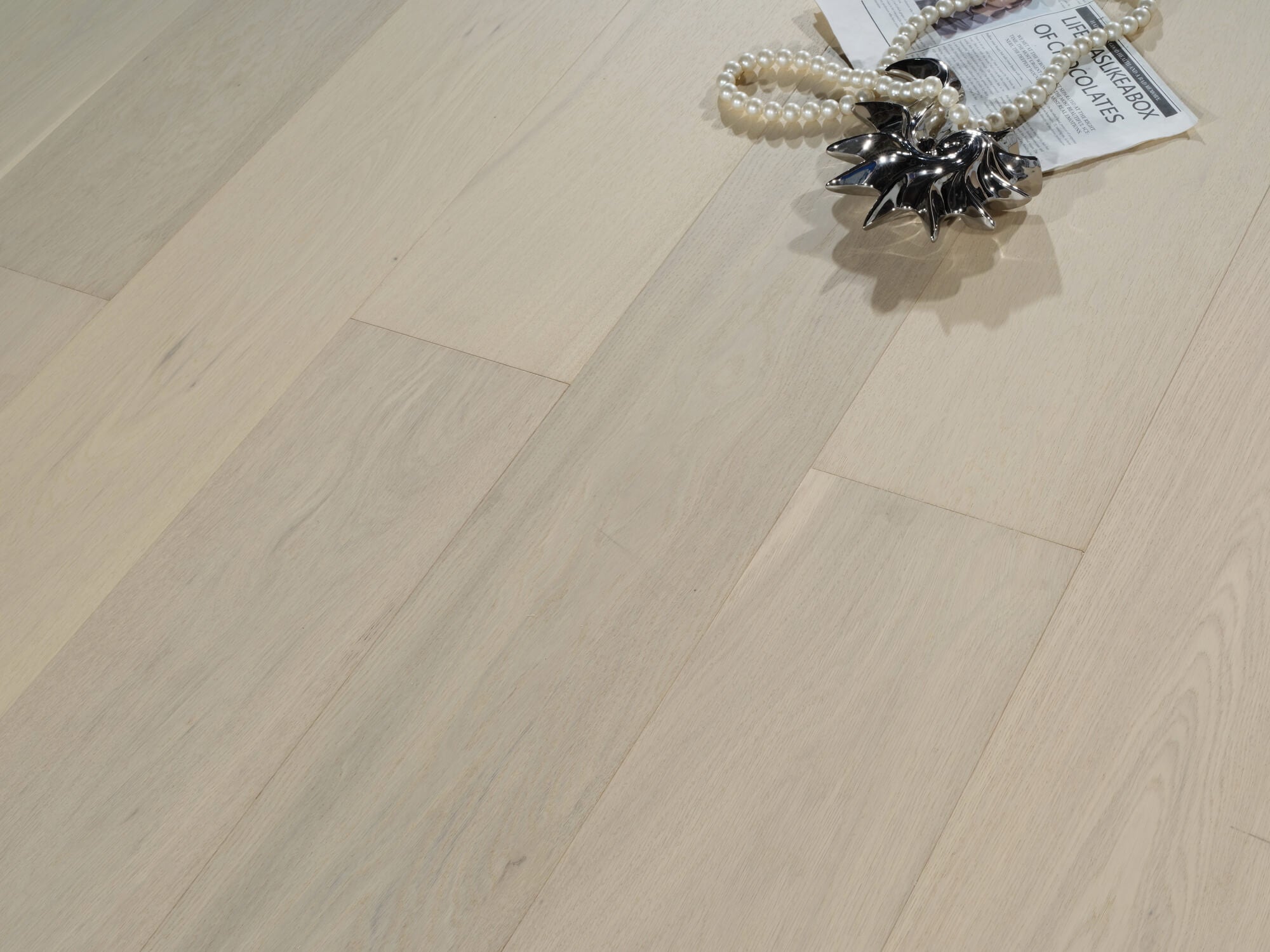 Engineered Timber Flooring - AB Grade 14mm Creme Oak PL01